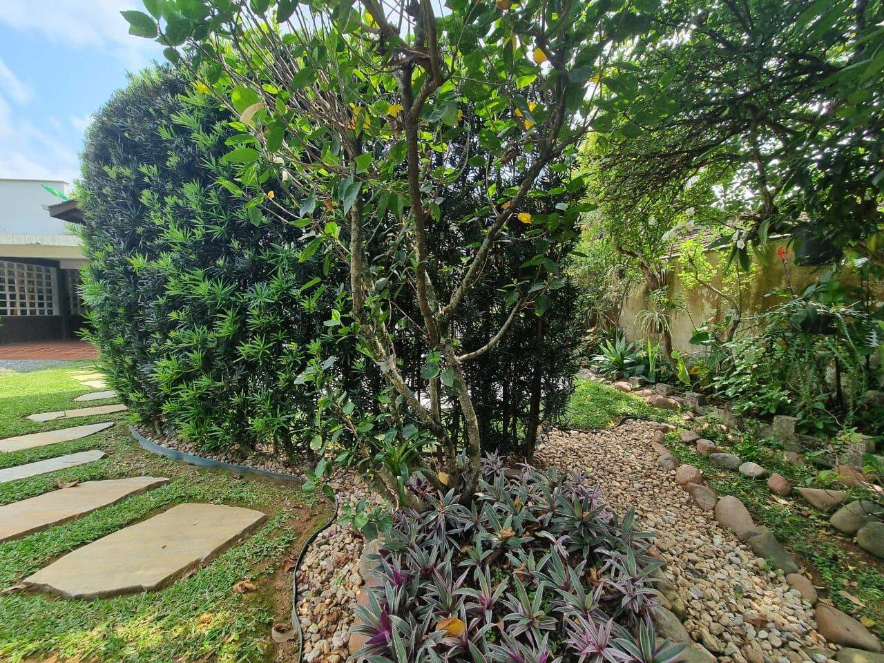 Imagem Casa com 137,86m² e terreno com 498m² à venda no bairro Vila Nova em Jaraguá do Sul