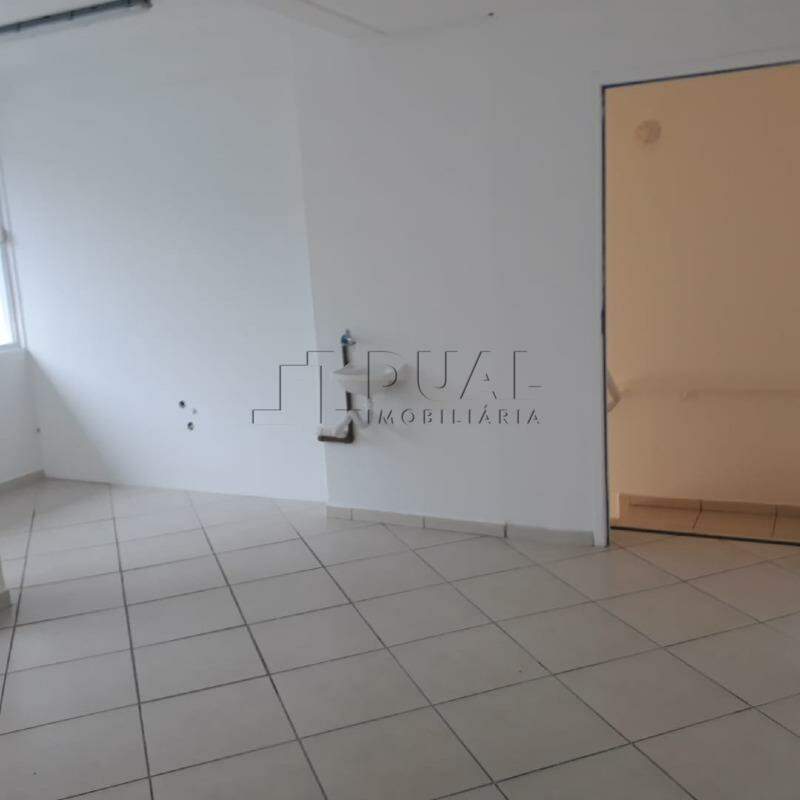 Imagem Sala Comercial com mezanino com 55,98m² no Centro de Jaraguá do Sul