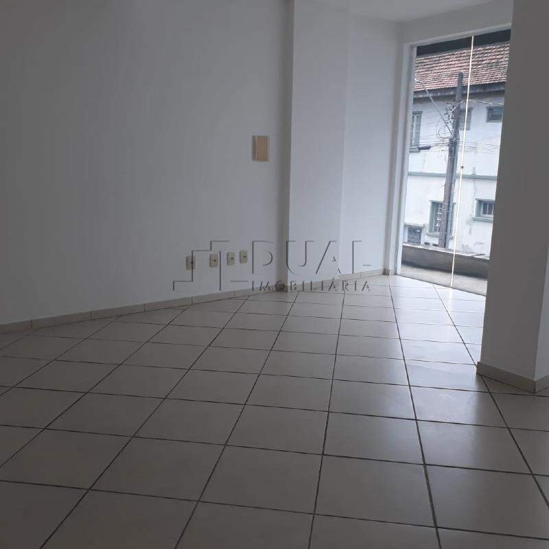 Imagem Sala Comercial com mezanino com 55,98m² no Centro de Jaraguá do Sul