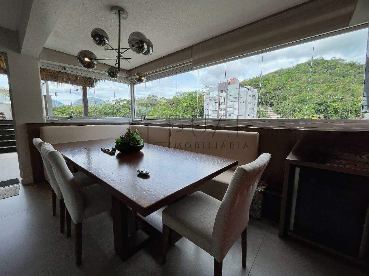 Imagem Cobertura com 202,31m² mobiliada à venda no bairro Vila Nova em Jaraguá do Sul