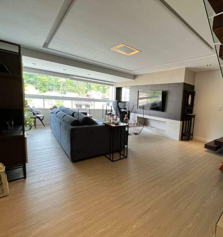 Imagem Cobertura com 202,31m² mobiliada à venda no bairro Vila Nova em Jaraguá do Sul