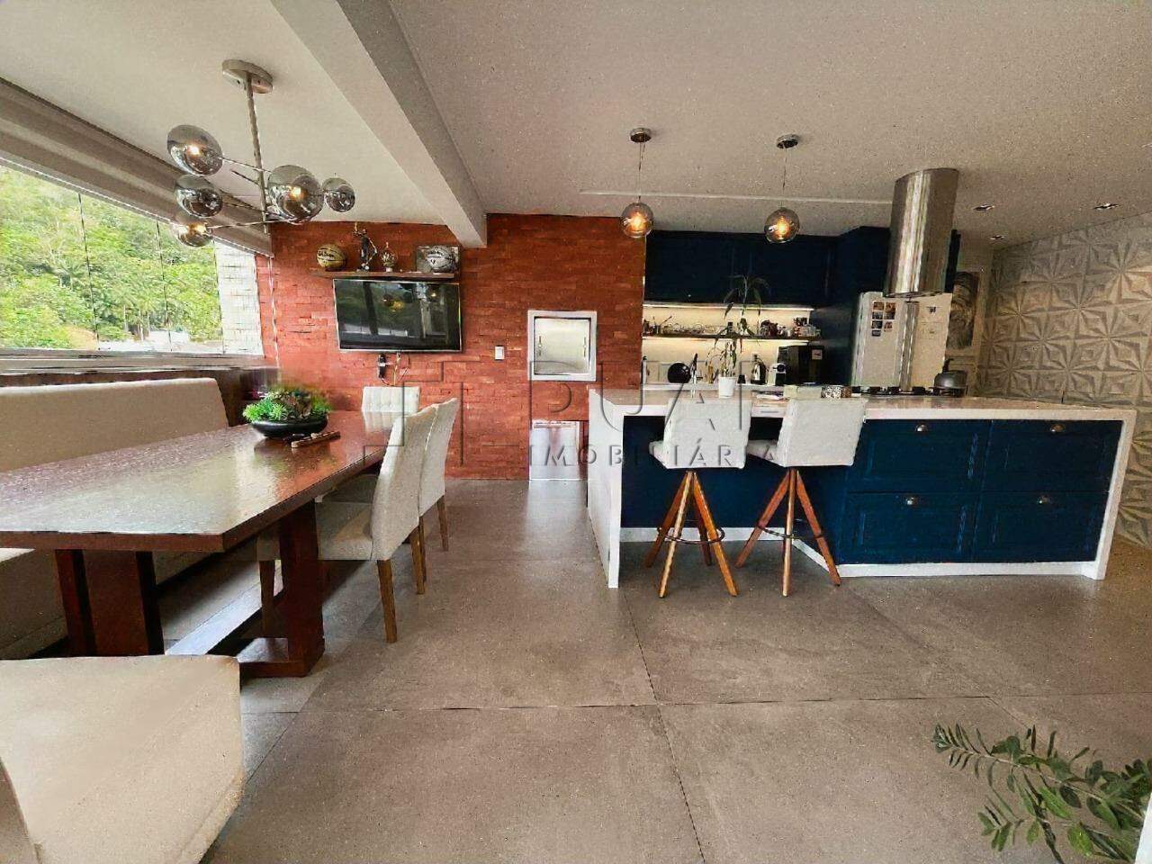 Imagem Cobertura com 202,31m² mobiliada à venda no bairro Vila Nova em Jaraguá do Sul