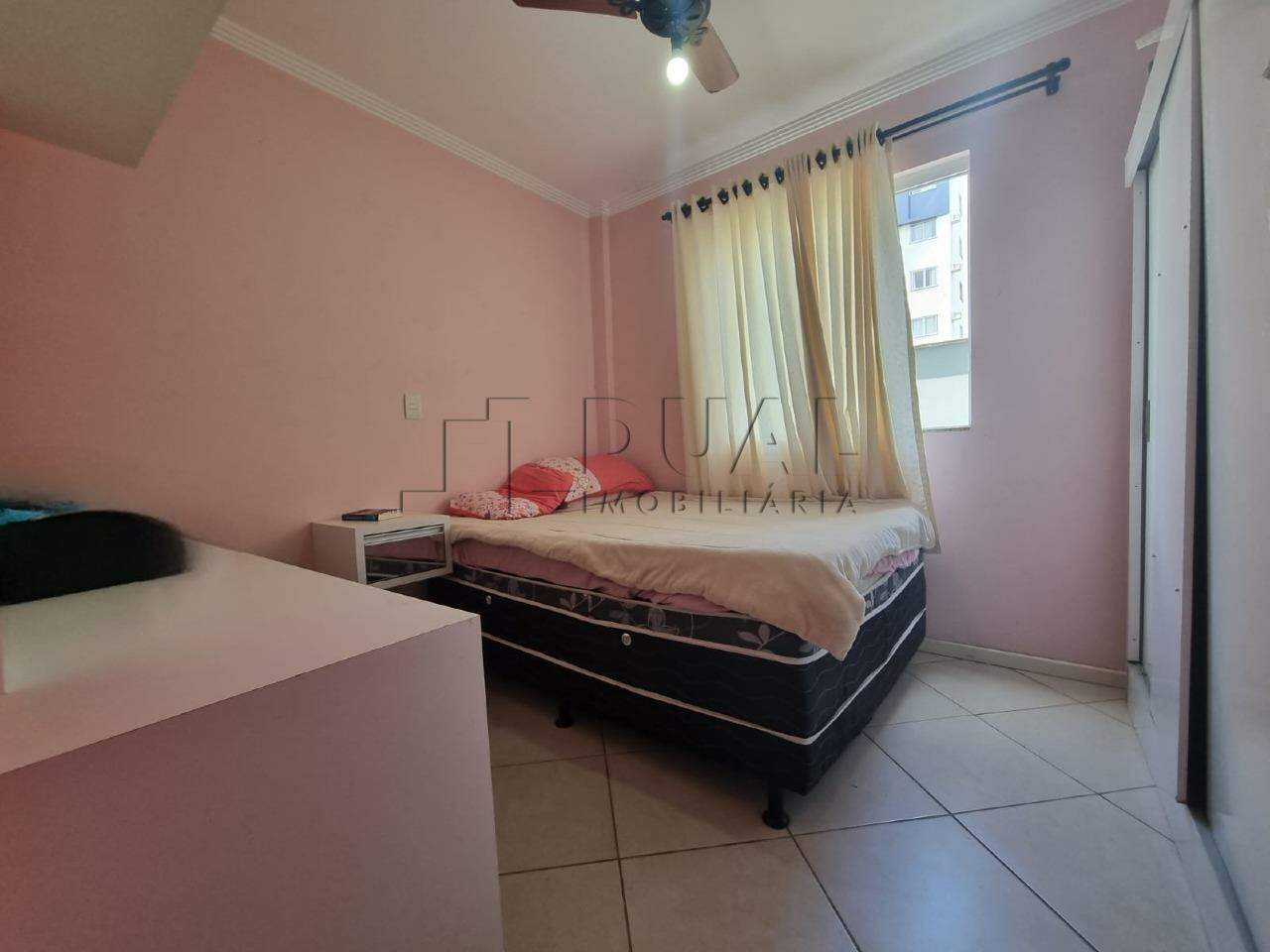 Imagem Apartamento com 130,89m² semimobiliado à venda no Centro de Jaraguá do Sul