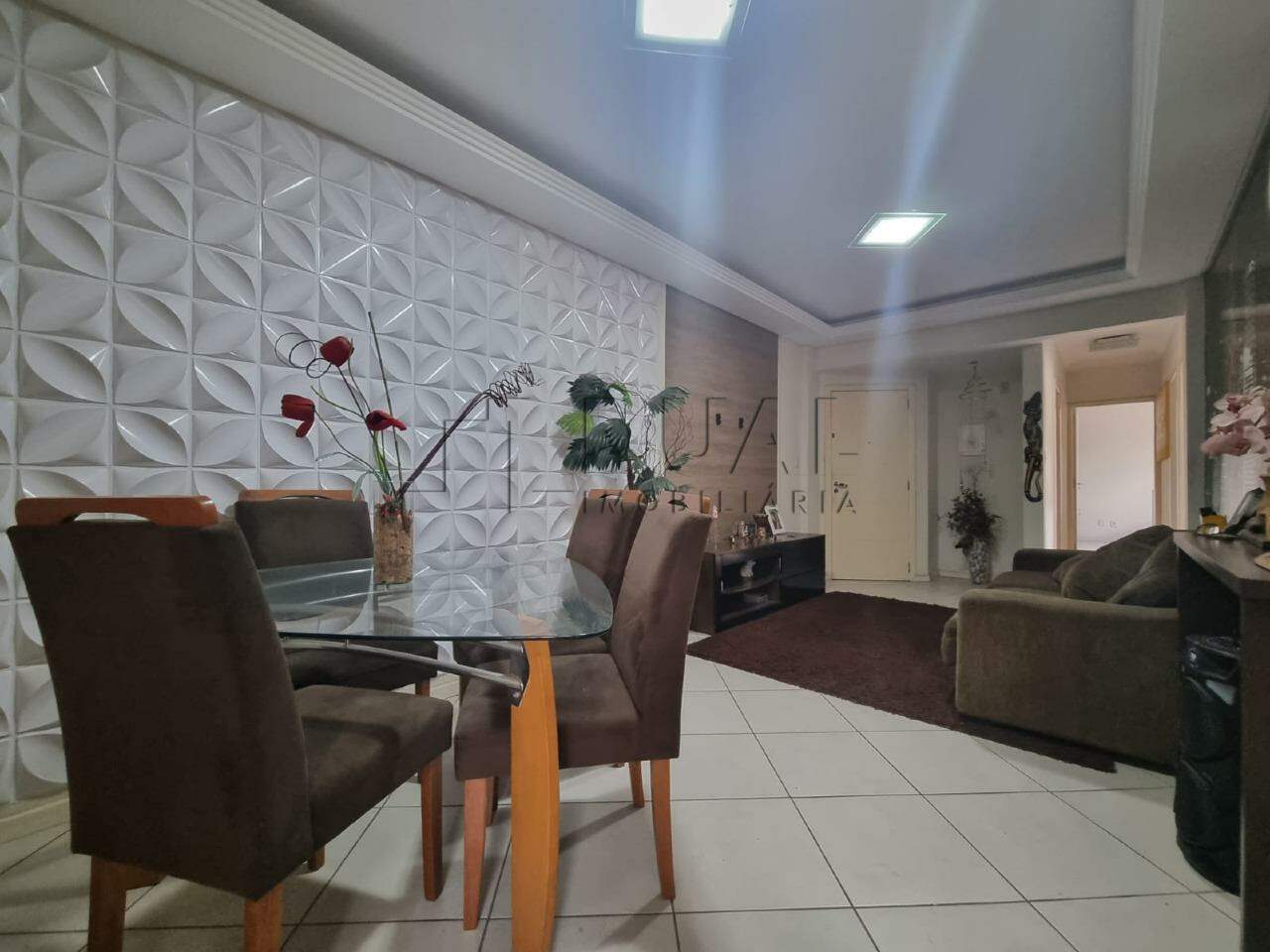 Imagem Apartamento com 130,89m² semimobiliado à venda no Centro de Jaraguá do Sul