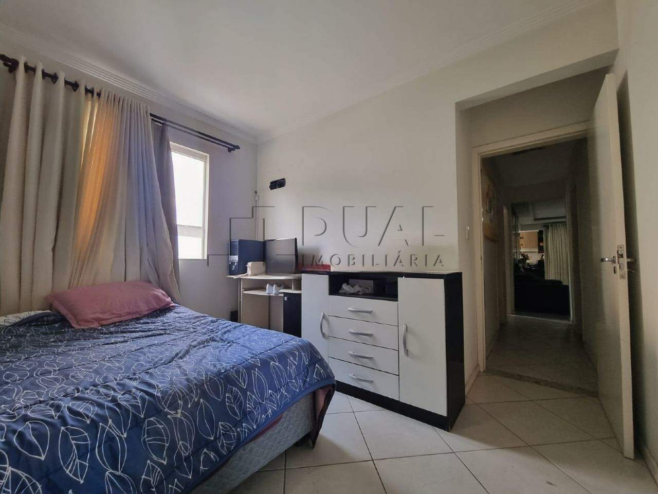 Imagem Apartamento com 130,89m² semimobiliado à venda no Centro de Jaraguá do Sul