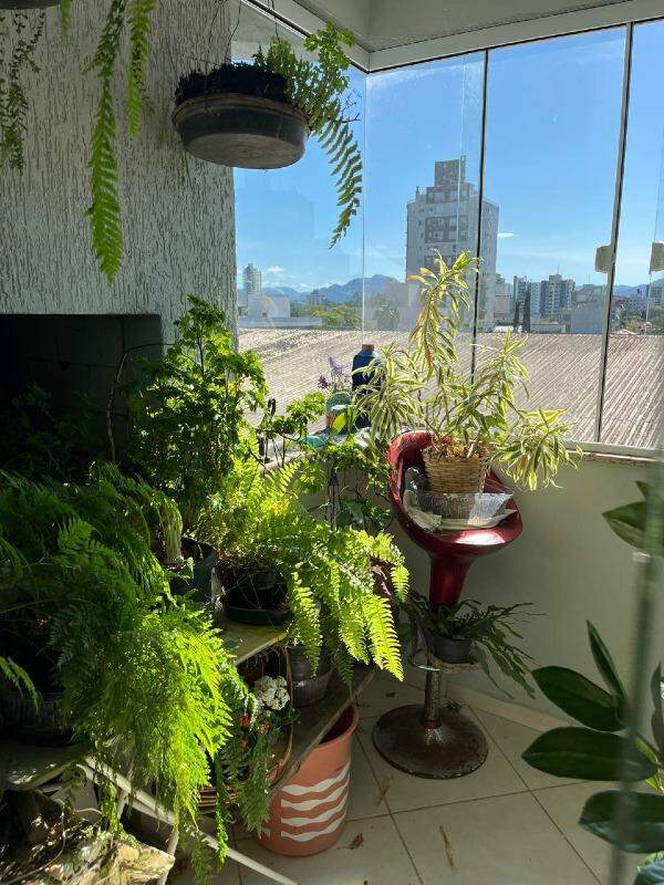 Imagem Apartamento com 94,00m² semimobiliado à venda no bairro Centro em Jaraguá do Sul