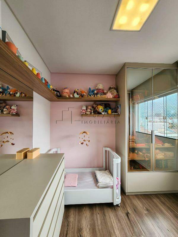 Imagem Apartamento mobiliado de 2 dormitórios a venda no bairro Amizade em Jaraguá do Sul