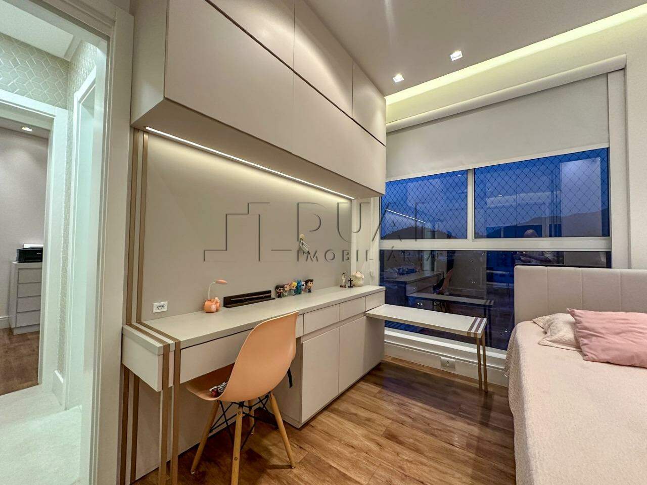 Imagem Apartamento com 127m² Mobiliado no Bairro Vila Nova em Jaraguá do Sul