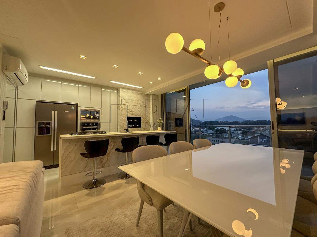 Imagem Apartamento com 127m² Mobiliado no Bairro Vila Nova em Jaraguá do Sul