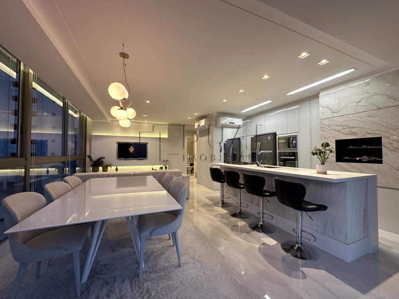 Imagem Apartamento com 127m² Mobiliado no Bairro Vila Nova em Jaraguá do Sul