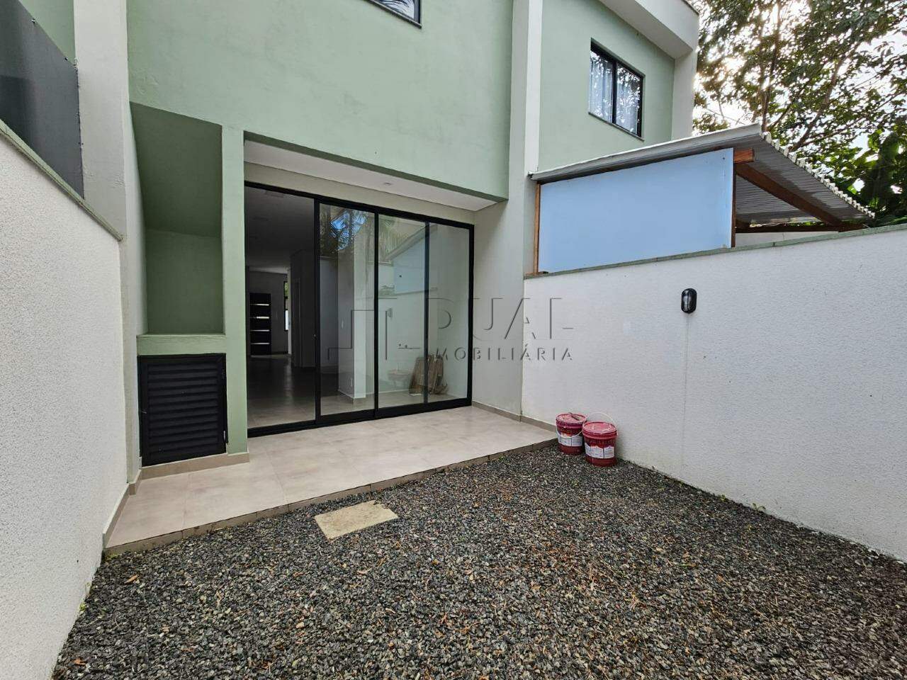 Imagem Geminado sobrado com 2 suítes no bairro Rau em Jaraguá do Sul