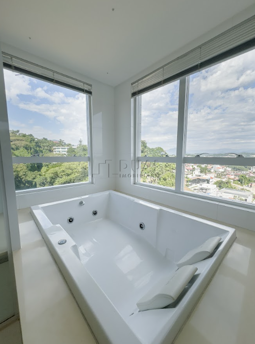 Imagem Cobertura com 542,28m² à venda no Villenueve Residence no Nova Brasília em Jaraguá do Sul