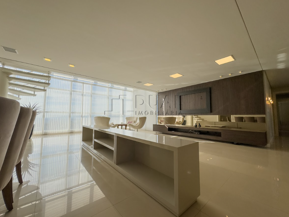 Imagem Cobertura com 542,28m² à venda no Villenueve Residence no Nova Brasília em Jaraguá do Sul