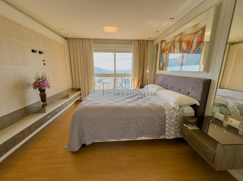 Imagem Cobertura com 542,28m² à venda no Villenueve Residence no Nova Brasília em Jaraguá do Sul