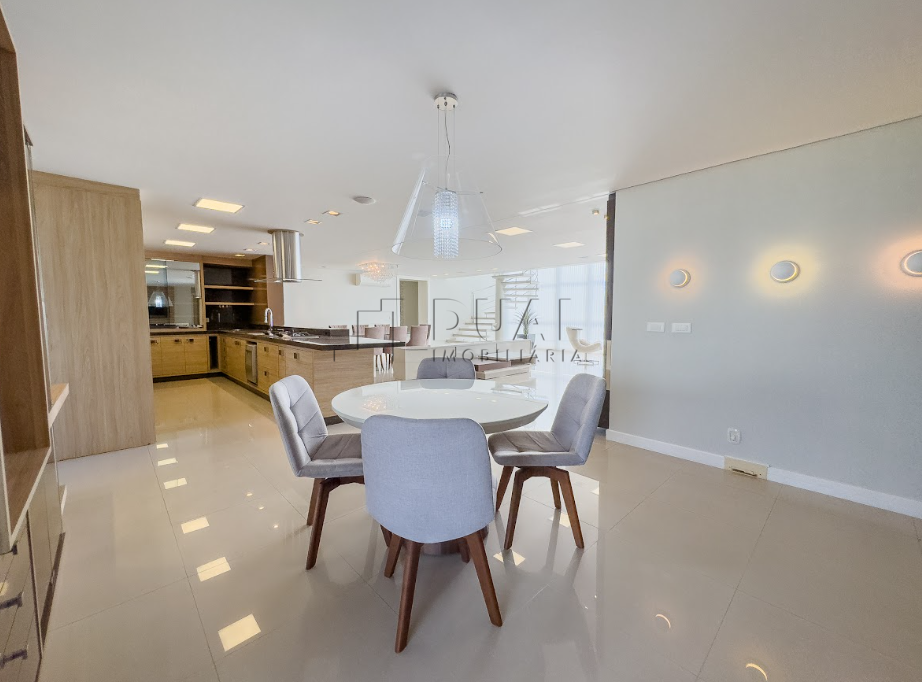 Imagem Cobertura com 542,28m² à venda no Villenueve Residence no Nova Brasília em Jaraguá do Sul