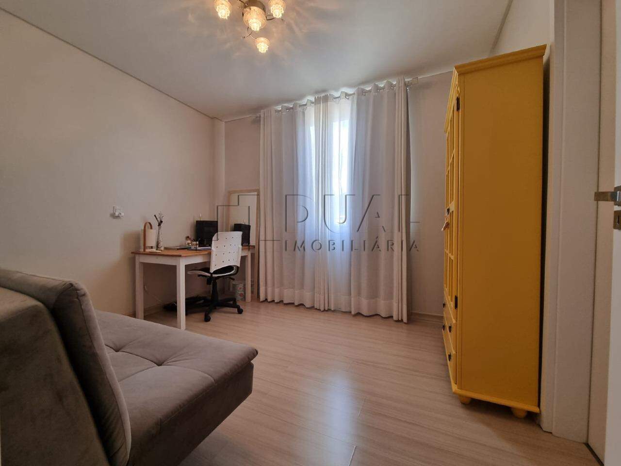 Imagem Apartamento Semi-Mobiliado com 121,10 m² no Centro de Jaraguá do Sul