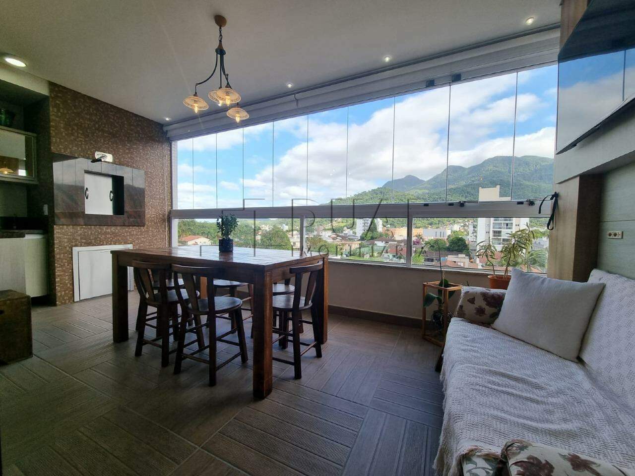 Imagem principal Apartamento Semi-Mobiliado com 121,10 m² no Centro de Jaraguá do Sul