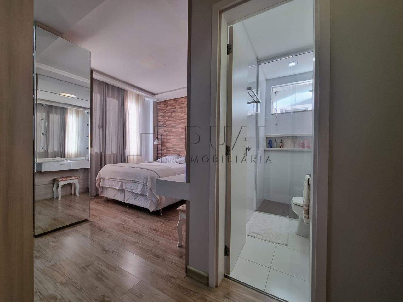 Imagem Apartamento Semi-Mobiliado com 121,10 m² no Centro de Jaraguá do Sul