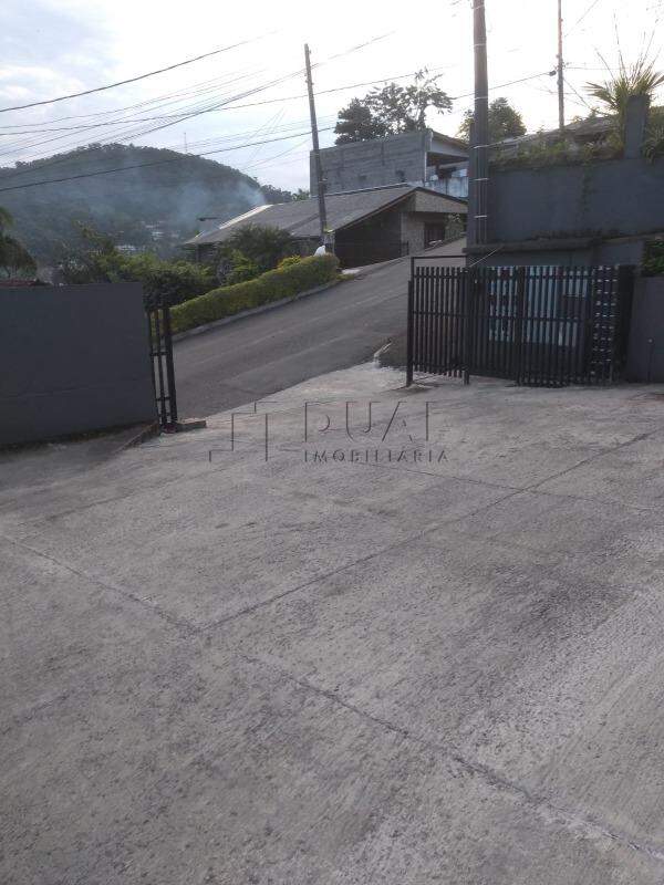 Imagem Prédio residencial inteiro à venda no bairro Nova Esperança em Guaramirim com 8 unidades de apartamentos 