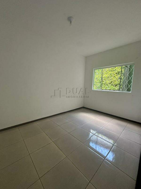 Imagem Prédio residencial inteiro à venda no bairro Nova Esperança em Guaramirim com 8 unidades de apartamentos 