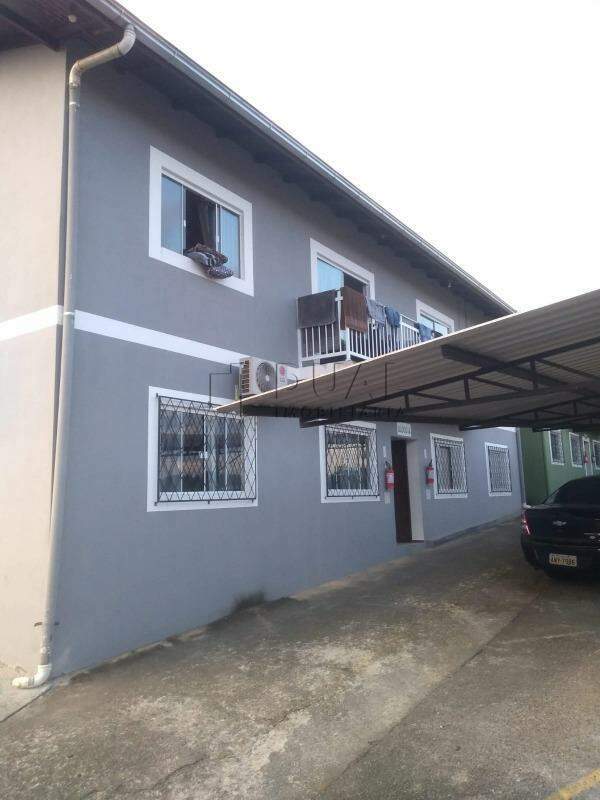 Prédio residencial inteiro à venda no bairro Nova Esperança em Guaramirim com 8 unidades de apartamentos 