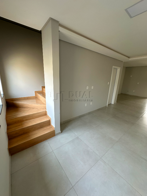 Imagem Sobrado geminado no loteamento Montreal em Jaraguá do Sul no bairro Três Rios do Norte