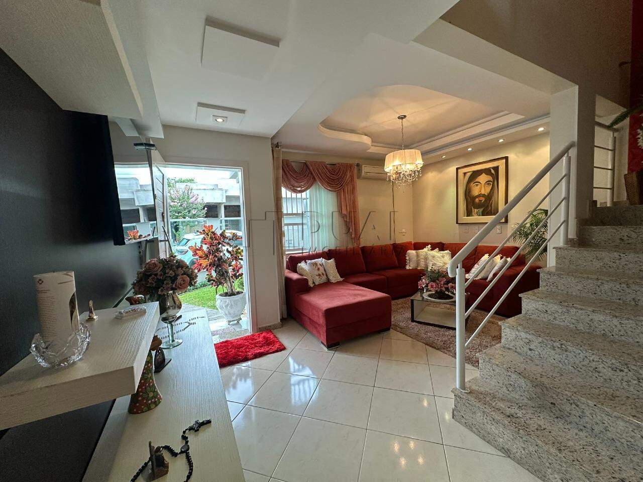 Imagem Casa Alto Padrão no Centro com Piscina e Área de Festas