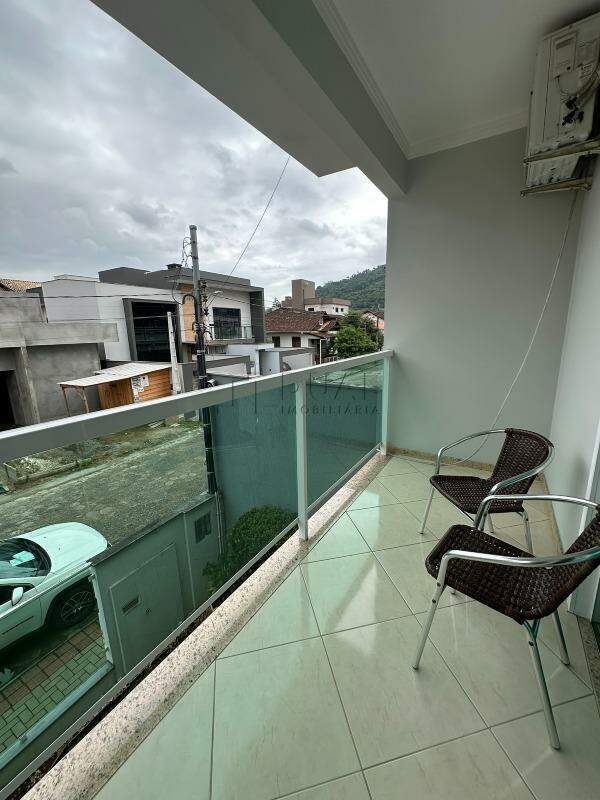 Imagem Casa Alto Padrão no Centro com Piscina e Área de Festas