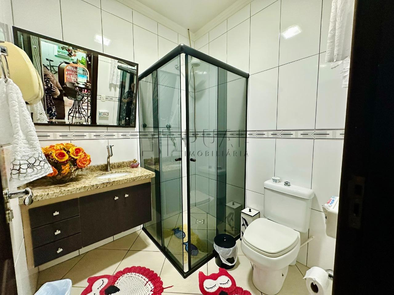 Imagem Casa Alto Padrão no Centro com Piscina e Área de Festas