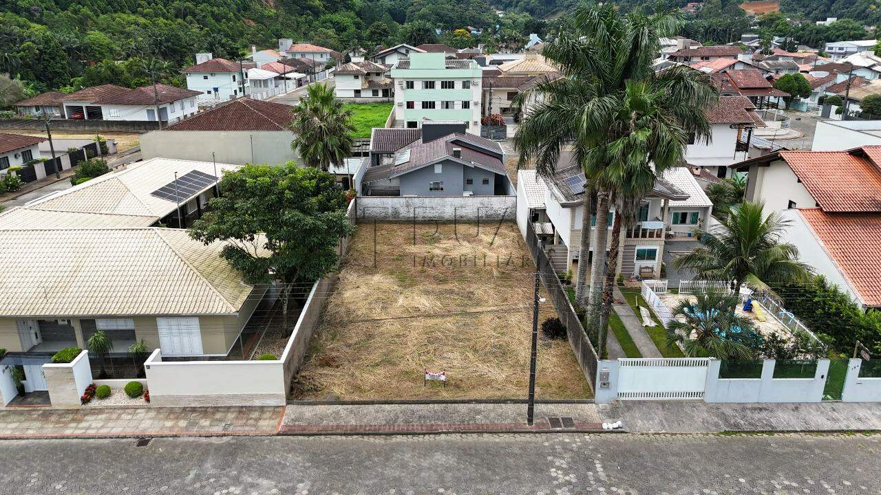 Terreno à Venda em Bairro Nobre – 392m² | Localização Privilegiada!