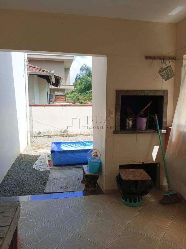 Imagem Sobrado à Venda no Bairro Amizade – 6 Dormitórios, 4 Banheiros e Potencial para Renda Extra