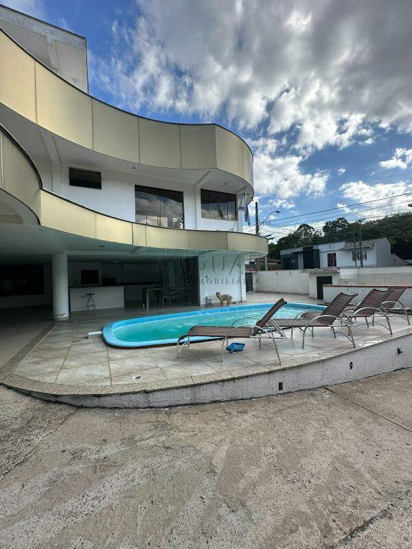 Imagem Casa à venda, 2 quartos, 1 suíte, 4 vagas, Vila Lalau - Jaraguá do Sul/SC