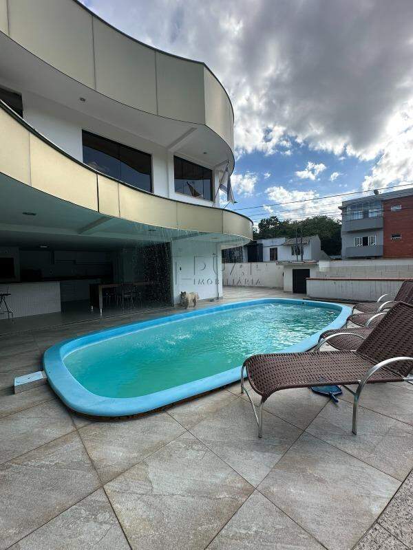 Imagem Casa à venda, 2 quartos, 1 suíte, 4 vagas, Vila Lalau - Jaraguá do Sul/SC