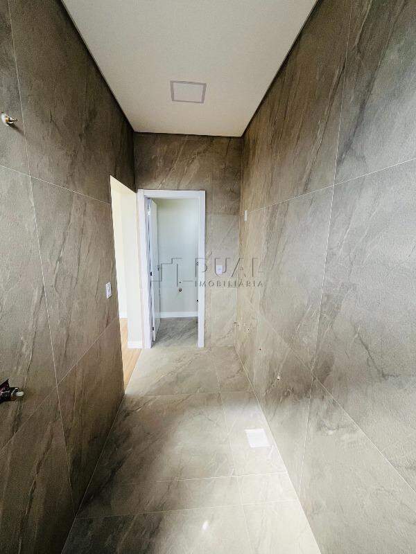 Imagem Casa com 4 suítes no Condomínio Residencial Champs Elysee no bairro Amizade em Jaraguá do Sul - Elysiun Residenz