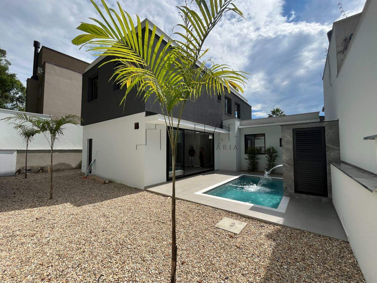 Imagem Casa com 4 suítes no Condomínio Residencial Champs Elysee no bairro Amizade em Jaraguá do Sul - Elysiun Residenz