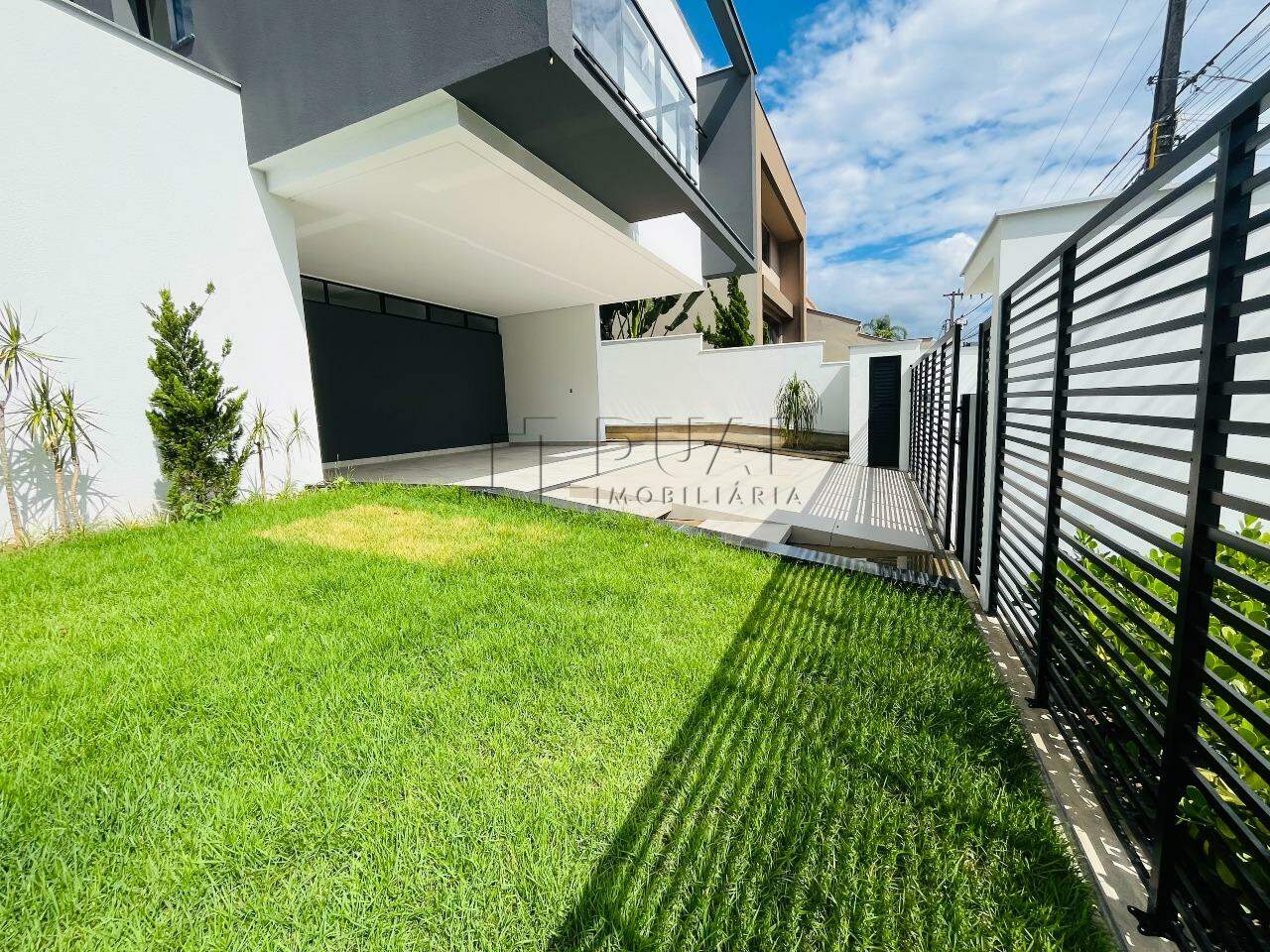 Imagem Casa com 4 suítes no Condomínio Residencial Champs Elysee no bairro Amizade em Jaraguá do Sul - Elysiun Residenz