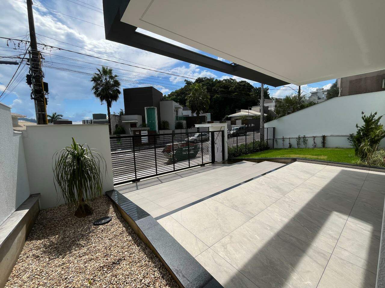 Imagem Casa com 4 suítes no Condomínio Residencial Champs Elysee no bairro Amizade em Jaraguá do Sul - Elysiun Residenz