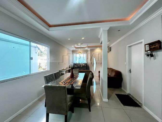 Imagem Casa à venda, 3 quartos, 1 suíte, Barra do Rio Cerro - Jaraguá do Sul/SC