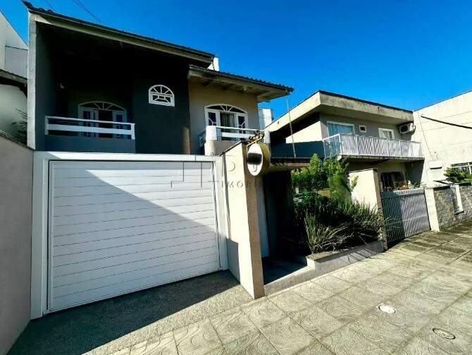 Imagem Casa à venda, 3 quartos, 1 suíte, Barra do Rio Cerro - Jaraguá do Sul/SC