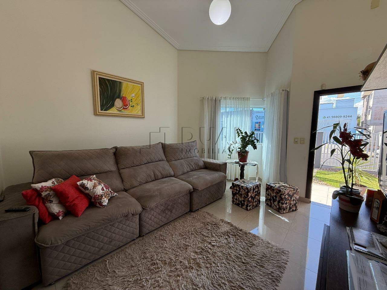 Imagem Casa Moderna com Área Gourmet e Energia Solar – Tranquilidade e Conforto em Rua Sem Saída!