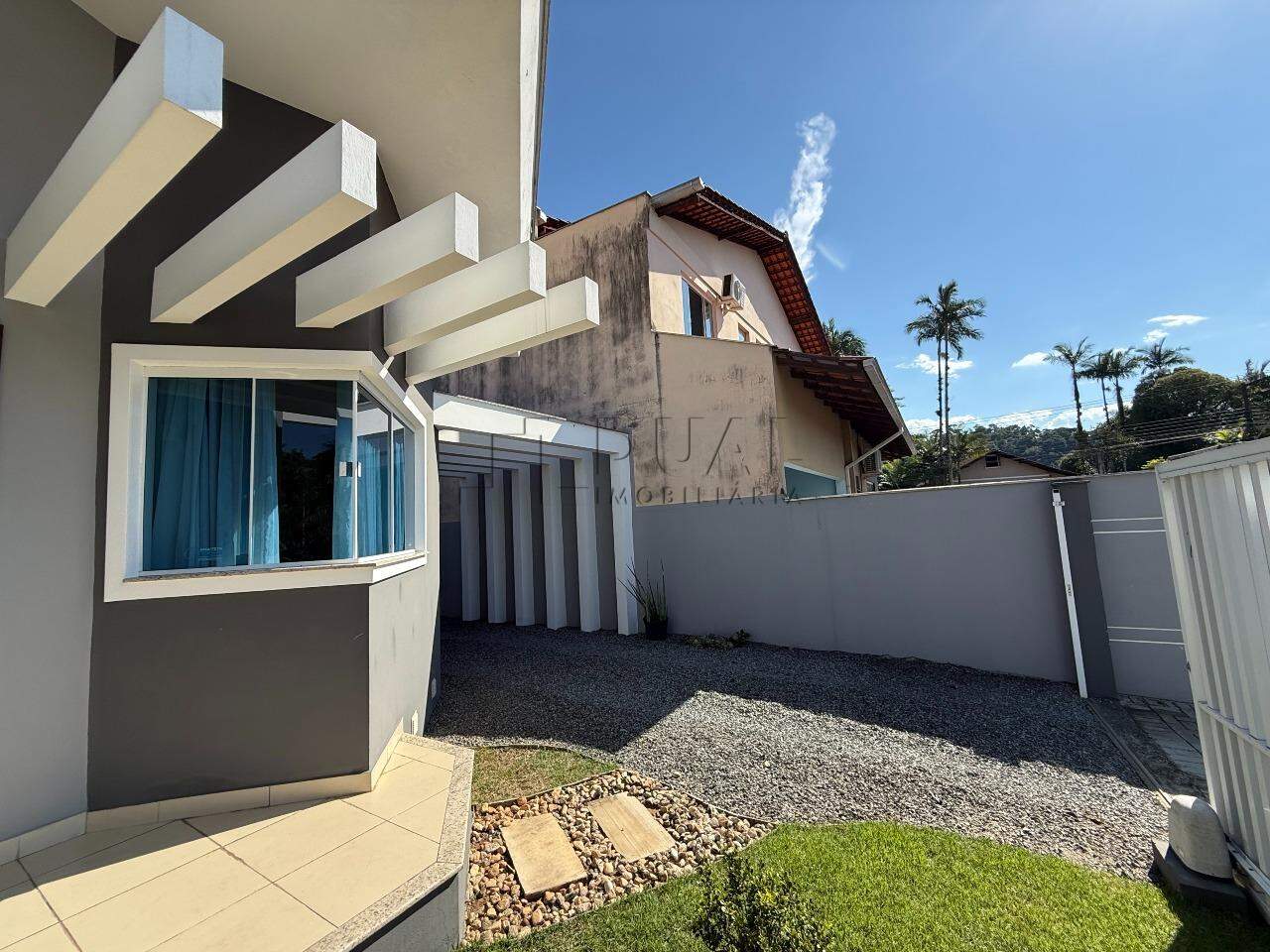 Imagem Casa Moderna com Área Gourmet e Energia Solar – Tranquilidade e Conforto em Rua Sem Saída!