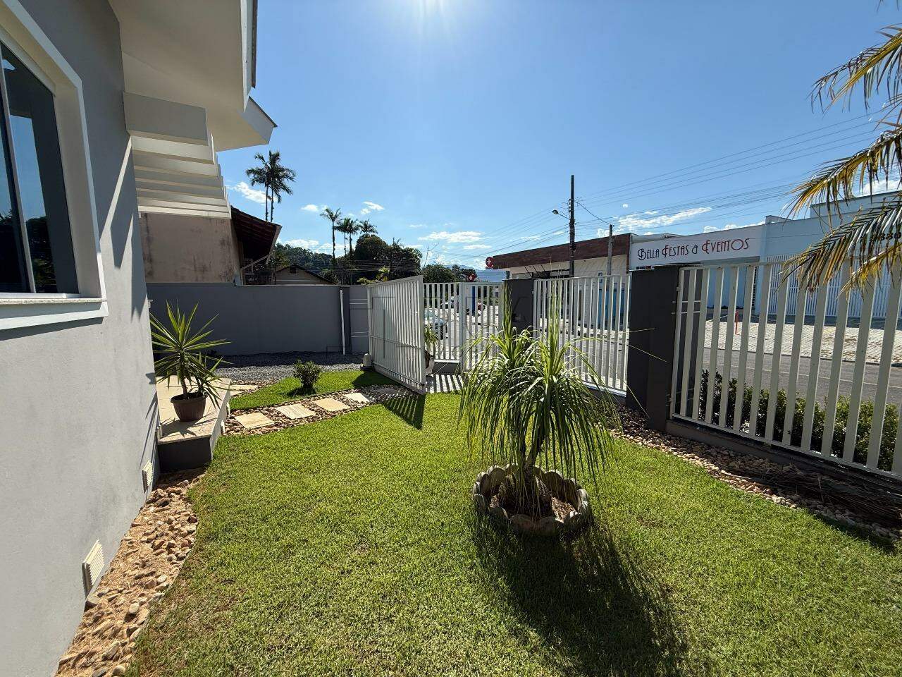 Imagem Casa Moderna com Área Gourmet e Energia Solar – Tranquilidade e Conforto em Rua Sem Saída!