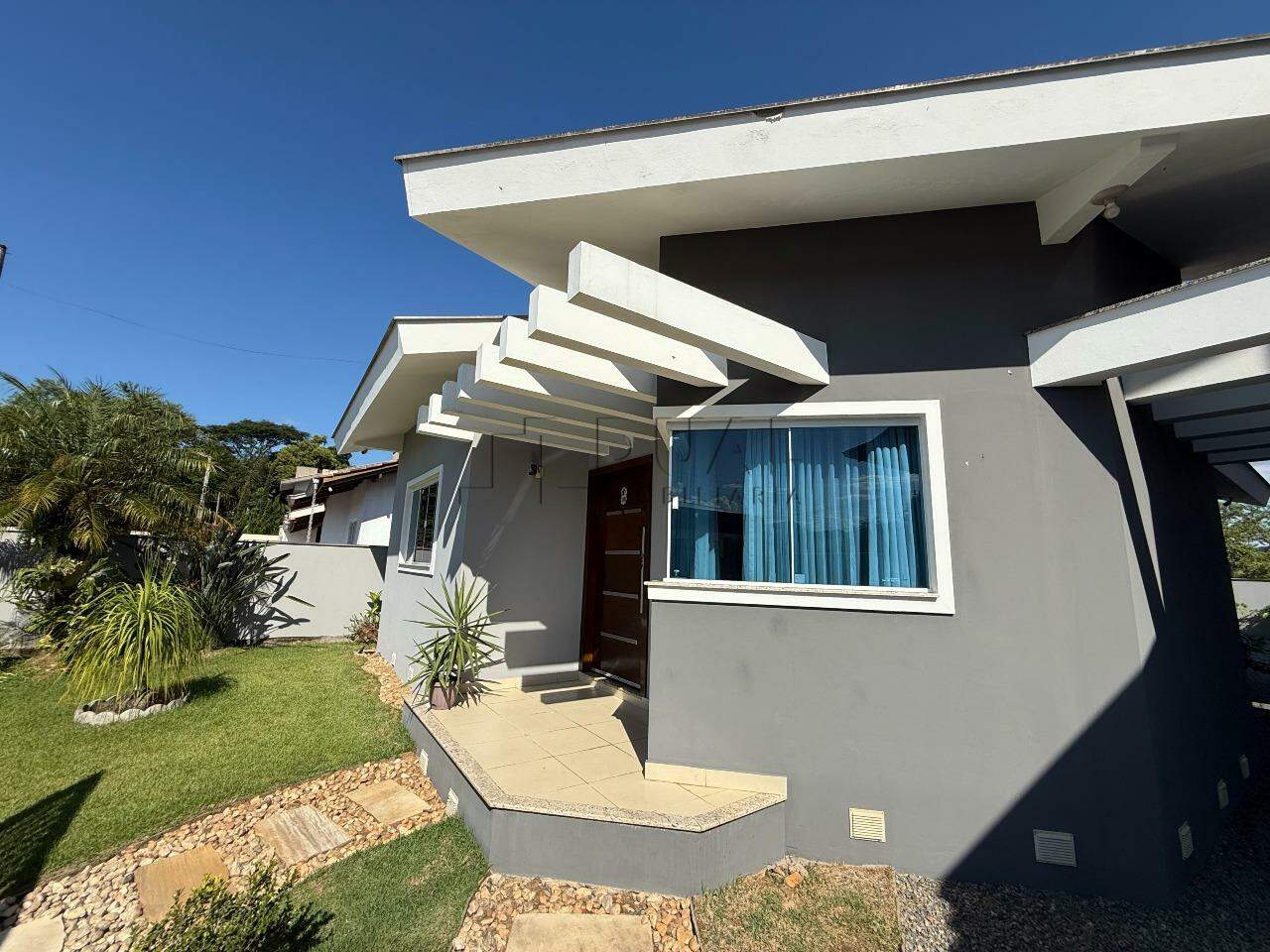 Imagem Casa Moderna com Área Gourmet e Energia Solar – Tranquilidade e Conforto em Rua Sem Saída!