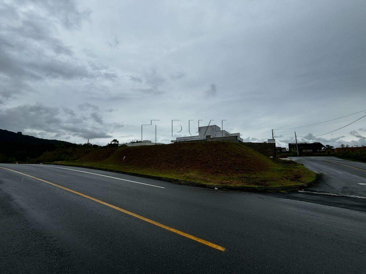 Terreno à venda no bairro Jaraguá 99