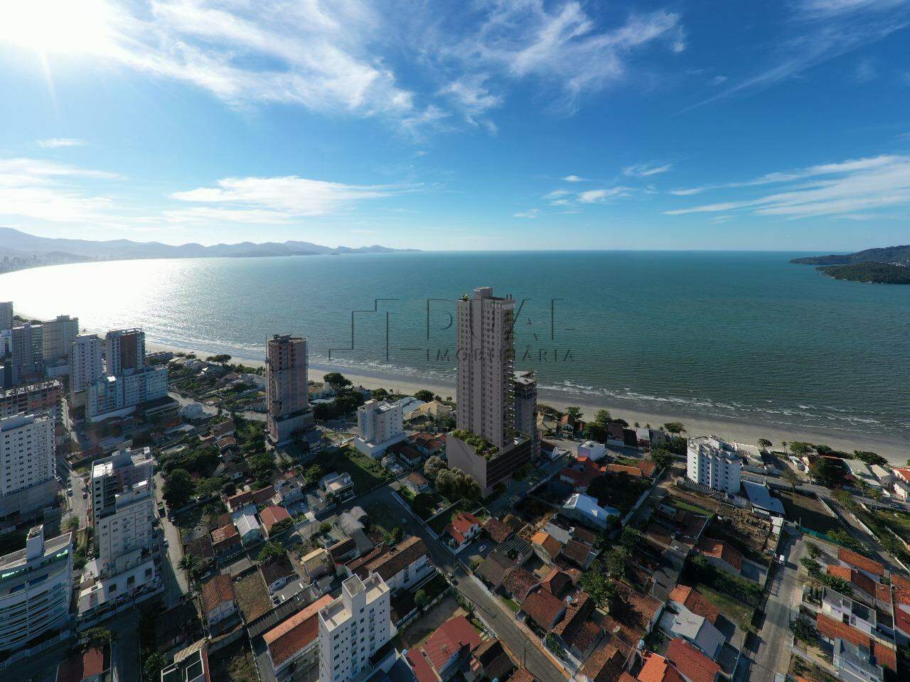 Imagem Blue Forest: Apartamentos Luxuosos com Vista Mar e Certificação LEED