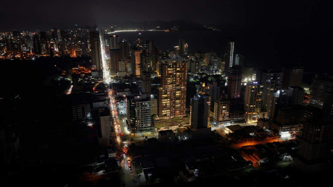 Imagem Apartamento de Alto Padrão a 500 m do Mar – Phacz Empreendimentos