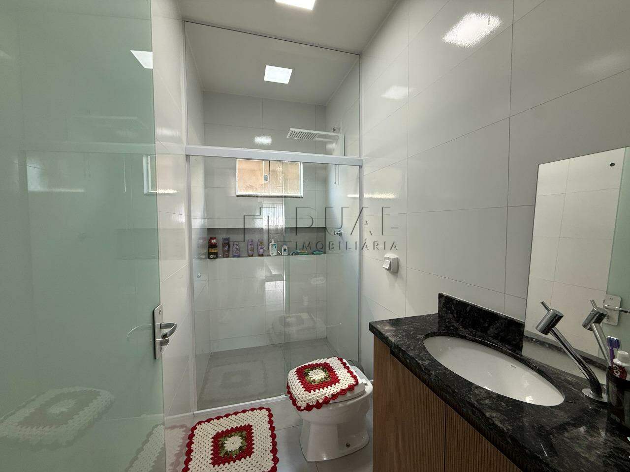 Imagem Casa Térrea com Piscina + Galpão Comercial em Terreno de Esquina