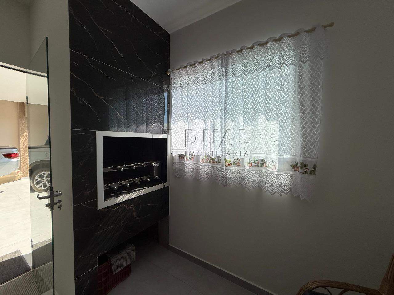 Imagem Casa Térrea com Piscina + Galpão Comercial em Terreno de Esquina