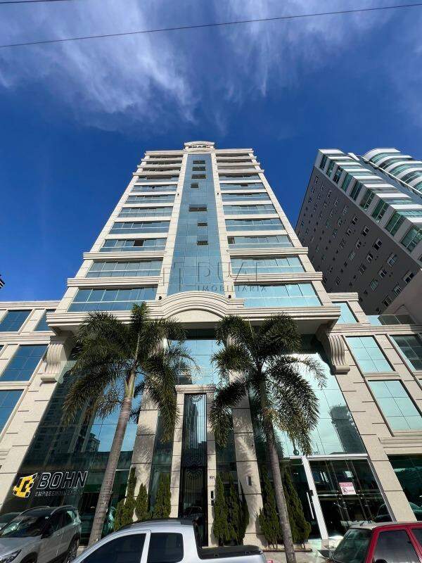 Apartamento à venda no Netuno Residente - Perequê Porto Belo S/C