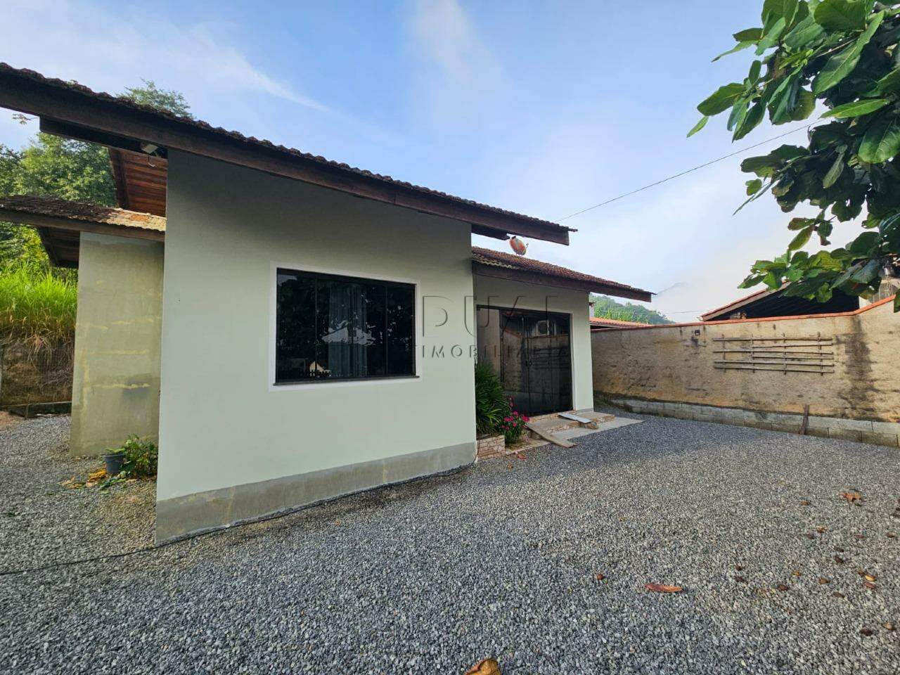 Imagem Casa de esquina no bairro Rio Hern em Schroeder